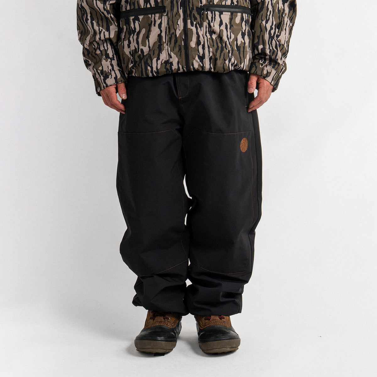 Autumn  MTN Wear  Service Pant Black FW26 On Body