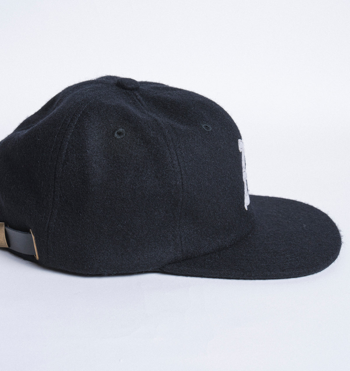 Autumn Cap "Wool Six Panel Strapback" black