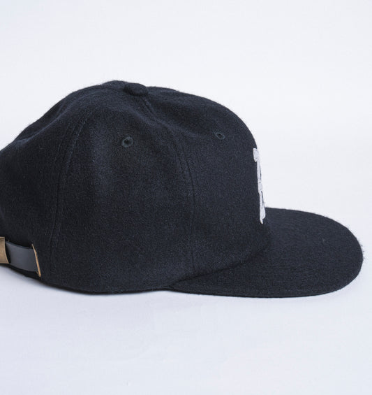 Autumn Cap "Wool Six Panel Strapback" black